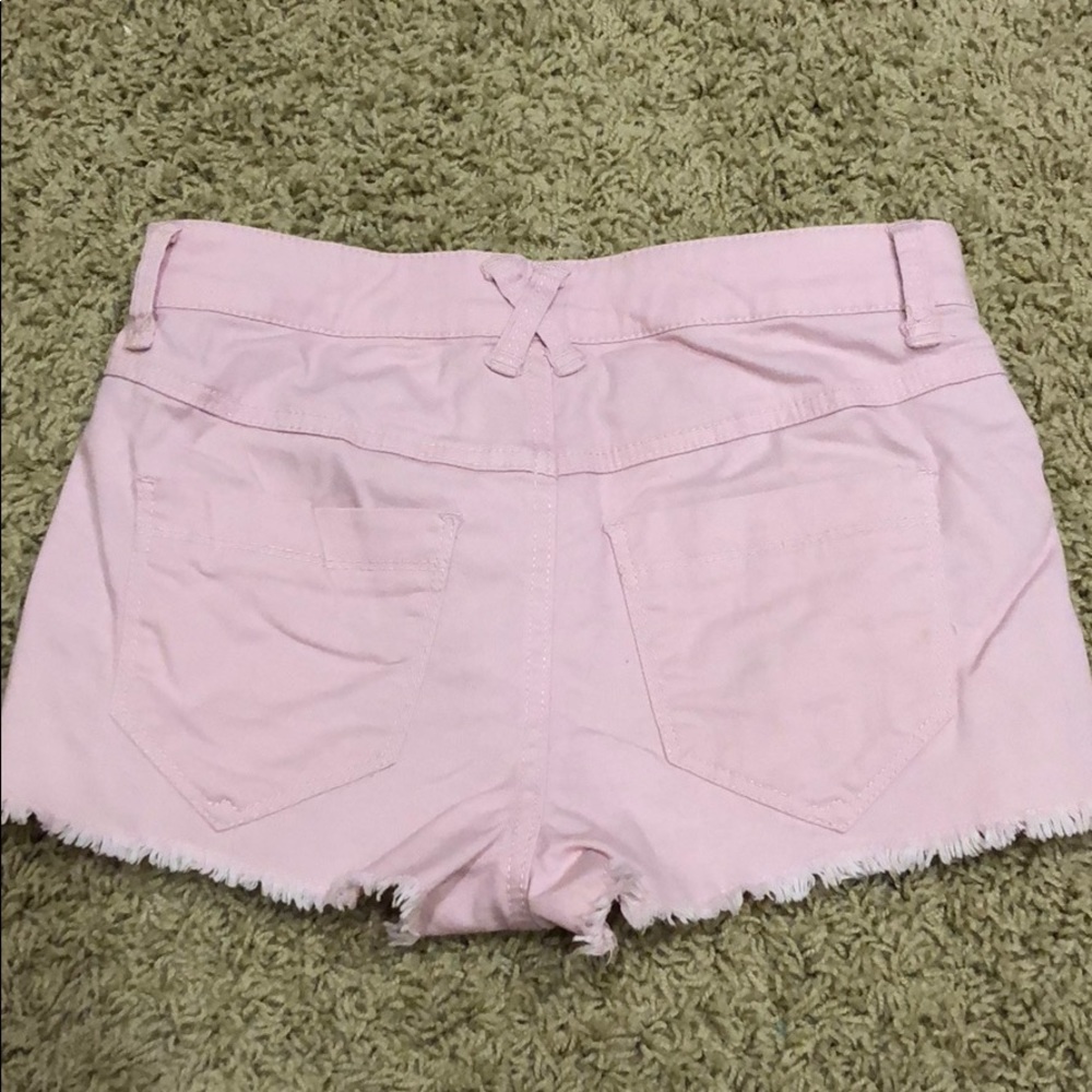 Pink shorts - Picture 4 of 5